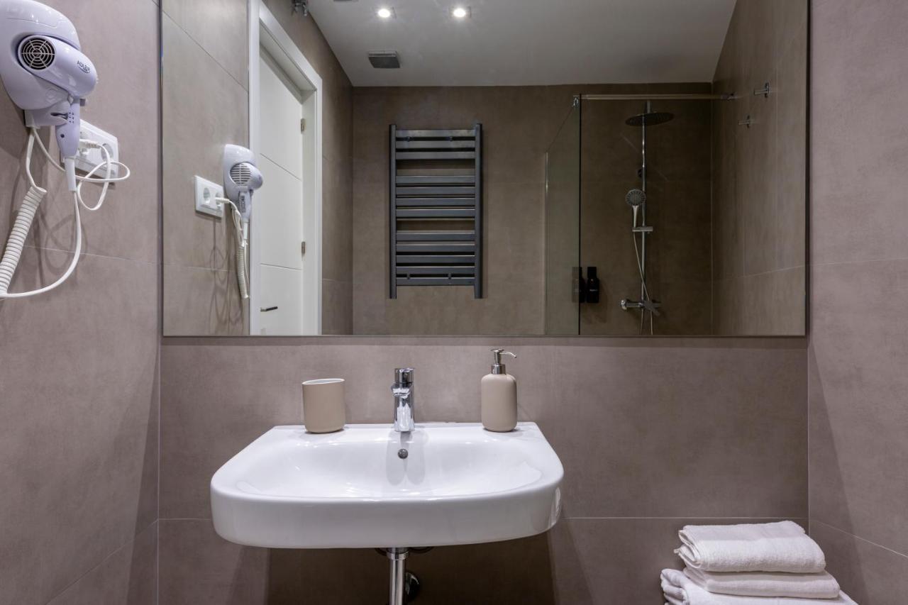 Ronda9 Central Suites Madrid Exterior foto